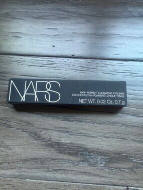 NARS High-Pigment Longwear Eyeliner - Black Packaging